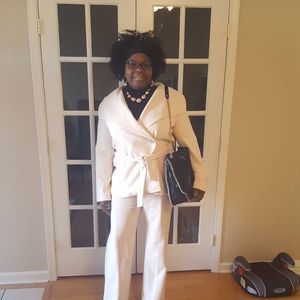 Meet your Posher, Yvette